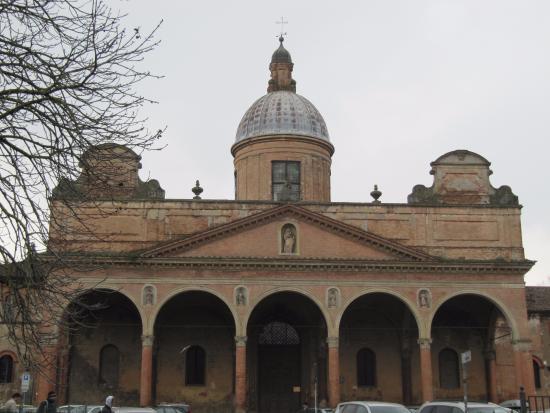 https://media-cdn.tripadvisor.com/media/photo-s/0a/f0/53/f6/santuario-madonna-del.jpg