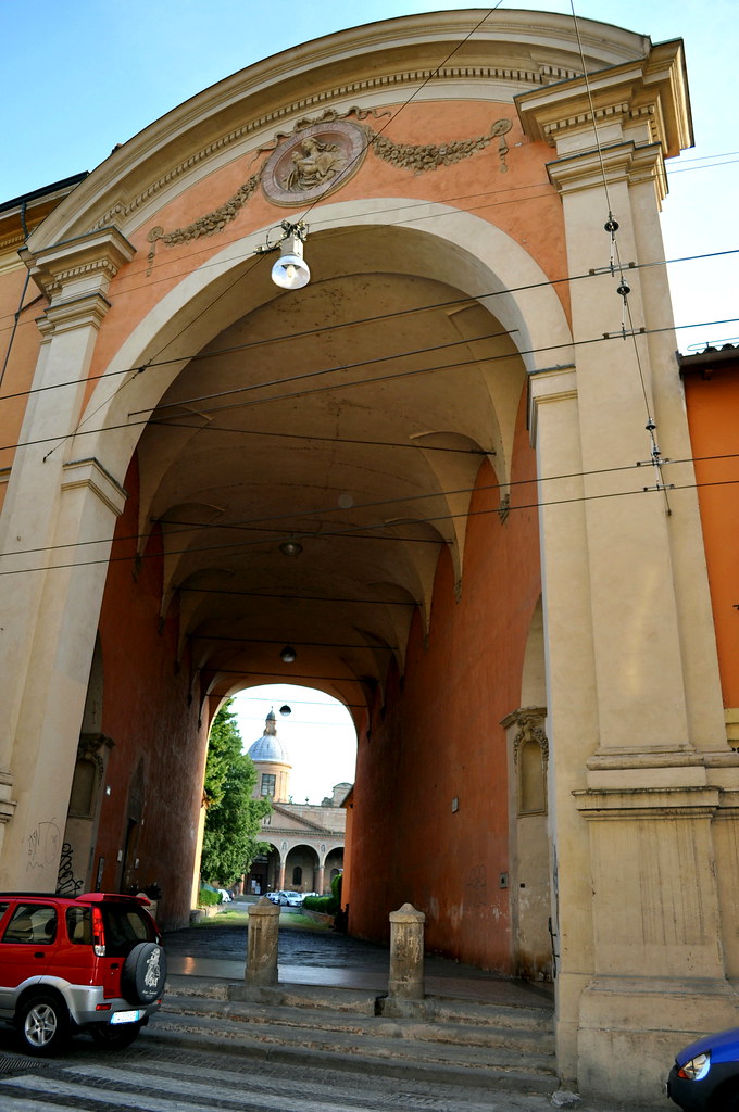 Casella di testo: Pianta del 1865. Il vicolo medievale (in evidenza) risulta trasformato e chiuso definitivamente.